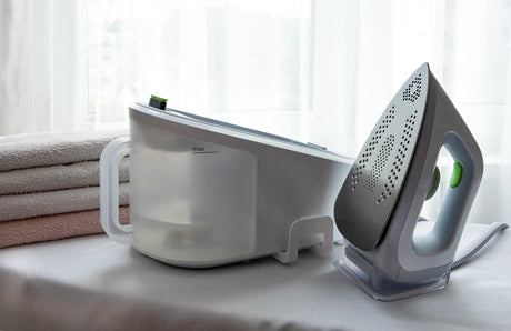Best Water for Steam Iron: A Complete Guide to Water Types, Performance Impact, and Appliance Lifespan