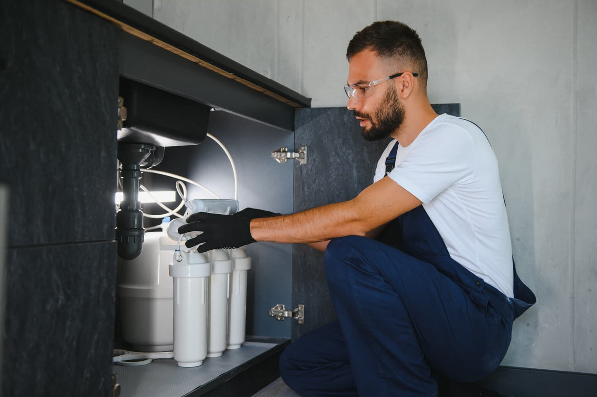 How a Reverse Osmosis Tank Works in Fresh Water Systems